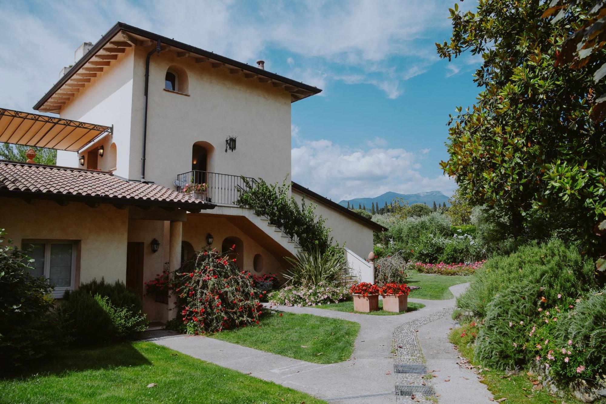 Hostal Relais De Charme Le Videlle Raffa Exterior foto